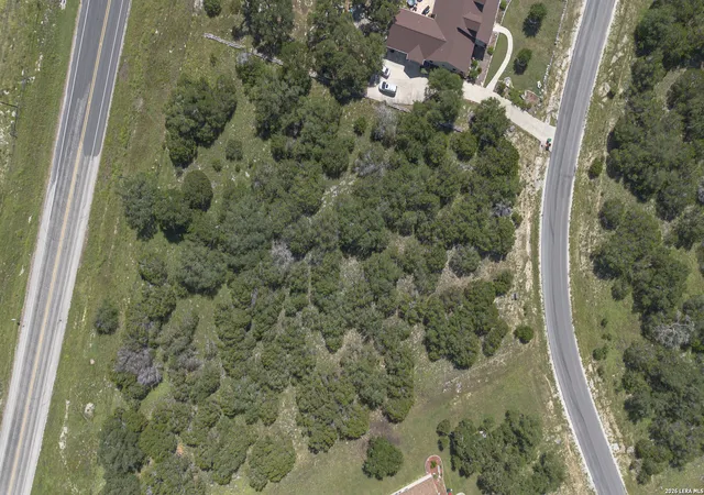 3rd image of 129 Blackbird Dr, Spring Branch, TX 78070 | MLS# 1961701