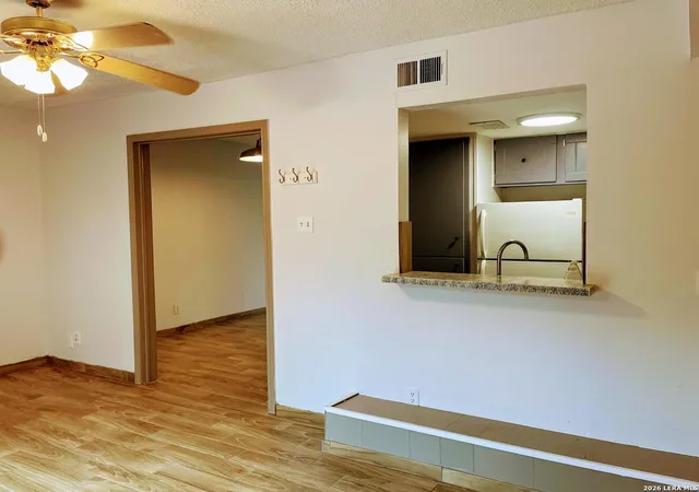 5th image of 6611 Southpoint St #126B, San Antonio, TX 78229 | MLS# 1961713