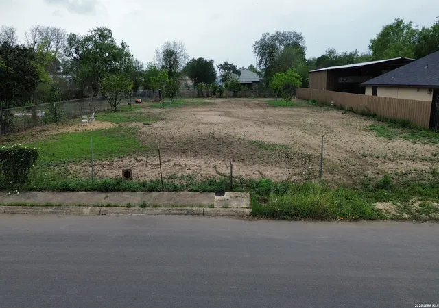 Photo 4 of Land for sale at 1269 Sw 35Th, San Antonio, TX 78237 | MLS# 1961718 | Listing updated on 2026-06-19