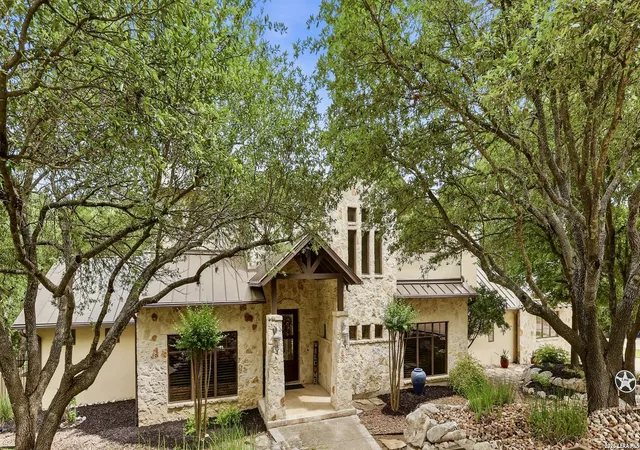 3rd image of 82 Champion Clf, San Antonio, TX 78258 | MLS# 1961751