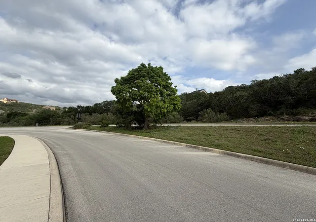 3rd image of 542 Winding Ravine, San Antonio, TX 78258 | MLS# 1961766