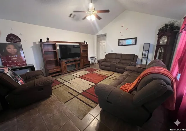 5th image of 104 W Main, Liberty, TX 77575 | MLS# 1961849