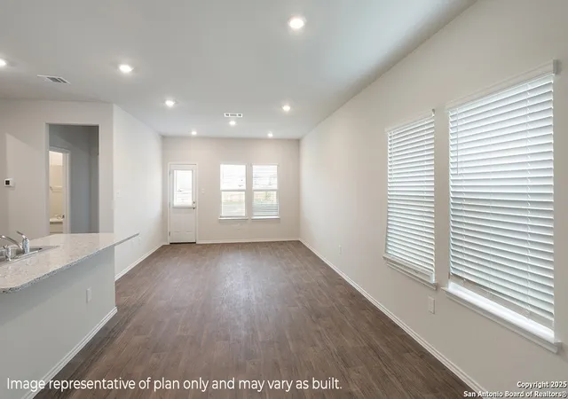 3rd image of 172 Violet Sylph, San Antonio, TX 78253 | MLS# 1961873