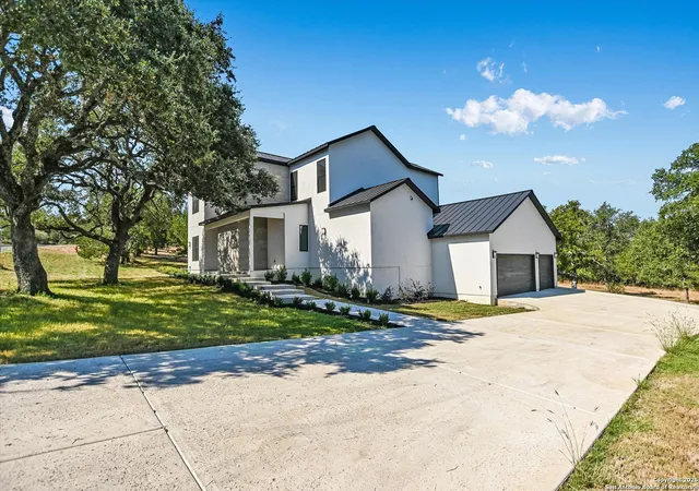 Homes for sale in Horseshoe Bay, TX | 604 Apache Tears, Horseshoe Bay, TX 78657 | MLS# 1961884