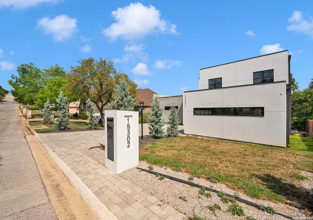 3rd image of 15302 Barrie, Austin, TX 78734 | MLS# 1961894