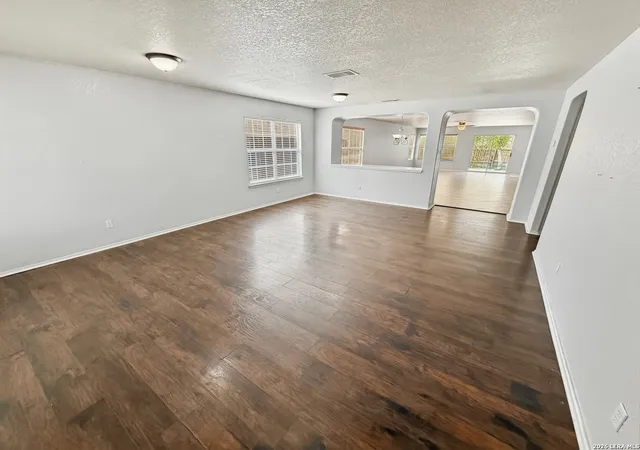 2nd image of 535 Gable Point, San Antonio, TX 78251 | MLS# 1961928