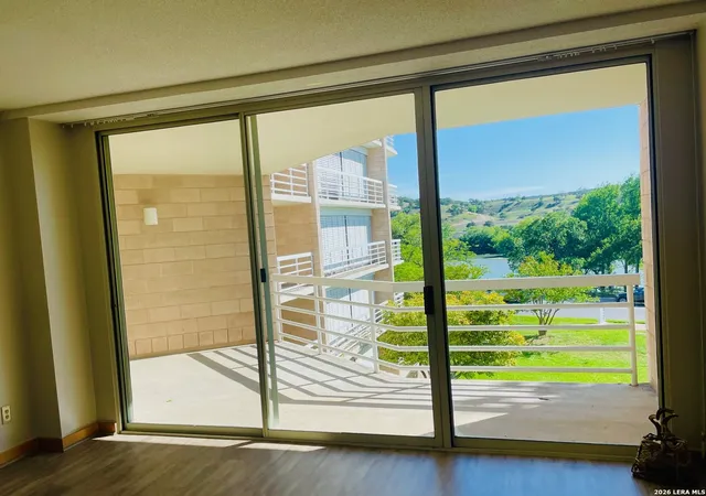 5th image of 1012 Guadalupe St #3B, Kerrville, TX 78028 | MLS# 1961929