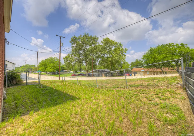 28th image of 723 Woodcrest, New Braunfels, TX 78130 | MLS# 1961995