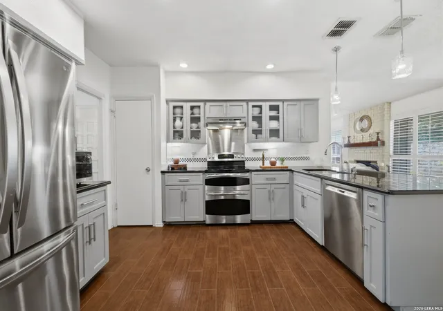 Photo 3 of Sale Pending at 2102 Oak Rnch, San Antonio, TX 78259 | MLS# 1962013 | Listing updated on 2026-09-23