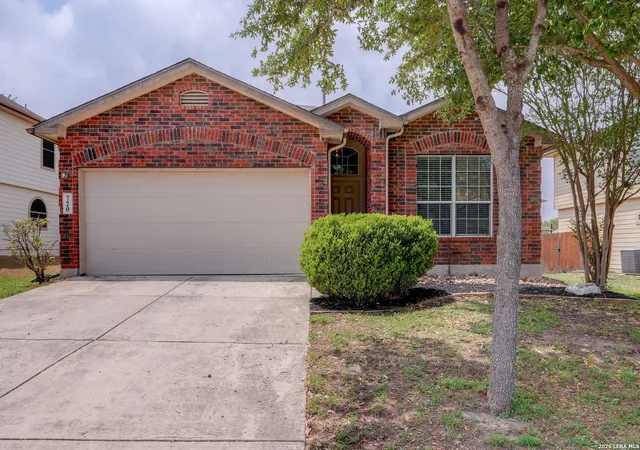 Photo 3 of Single family home for sale at 720 Hollow Ridge, Schertz, TX 78154 | MLS# 1962017 | Listing updated on 2026-09-09