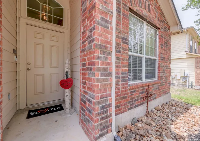 Photo 3 of Single family home for sale at 720 Hollow Ridge, Schertz, TX 78154 | MLS# 1962017 | Listing updated on 2026-09-09