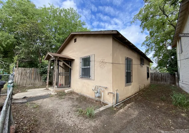 Homes for sale in San Antonio, TX | 1221 Center, San Antonio, TX 78202 | MLS# 1962025