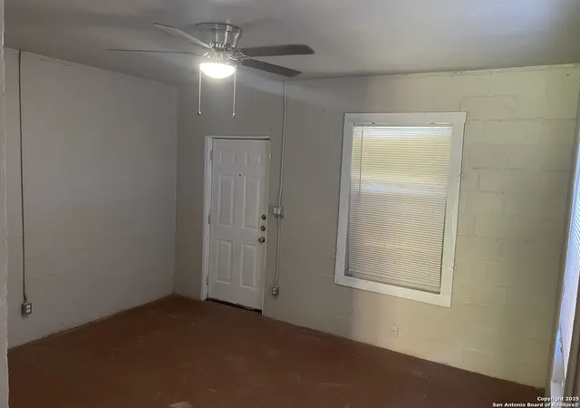 2nd image of 1007 El Paso St, San Antonio, TX 78207