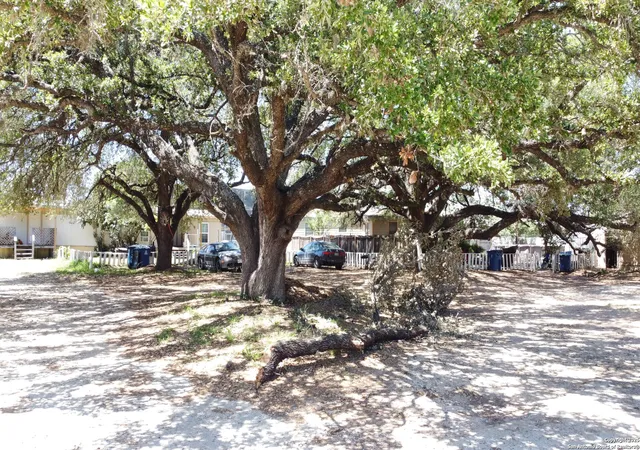 Photo 3 of Multi family home for sale at 128 Winship Rd, Pleasanton, TX 78064 | MLS# 1962034 | Listing updated on 2026-09-05