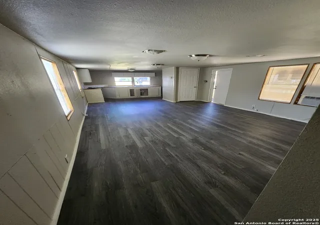Photo 4 of Multi family home for sale at 128 Winship Rd, Pleasanton, TX 78064 | MLS# 1962034 | Listing updated on 2026-09-05