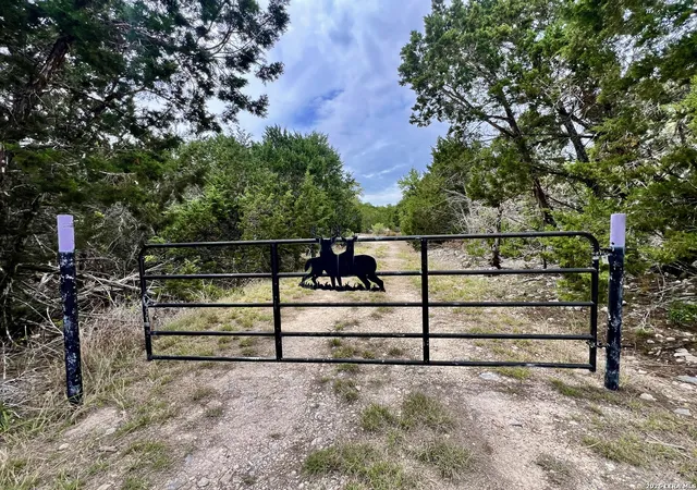 Photo 1 of Land for sale at 196 Dingley View Dr, Kerrville, TX 78028 | MLS# 1962037 | Listing updated on 2026-09-08