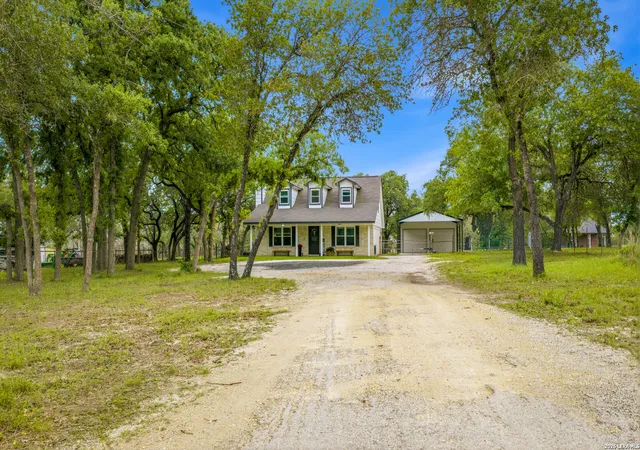 Photo 3 of Sale Pending at 206 S Palo Alto Dr, Floresville, TX 78114 | MLS# 1962069 | Listing updated on 2026-09-22