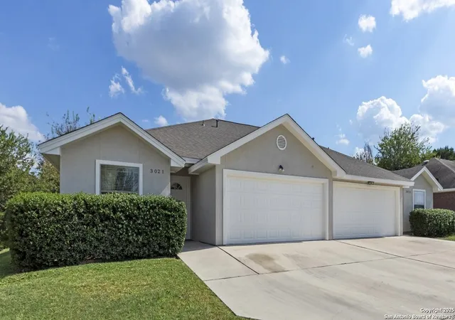 3rd image of 3021/3023 Douglas Fir, New Braunfels, TX 78130 | MLS# 1962084