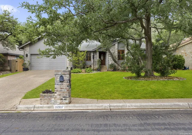 Photo 2 of Single family home for sale at 16907 Hidden Timber Wood, San Antonio, TX 78248 | MLS# 1962090 | Listing updated on 2026-09-14