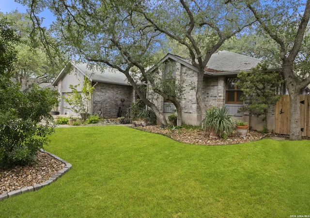 Photo 4 of Single family home for sale at 16907 Hidden Timber Wood, San Antonio, TX 78248 | MLS# 1962090 | Listing updated on 2026-09-14