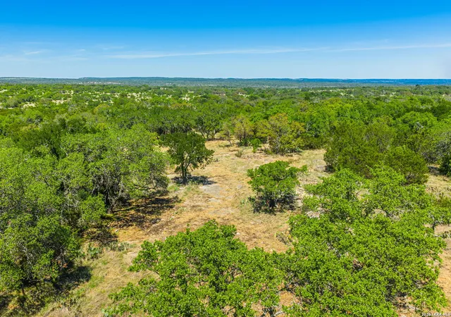 Photo 4 of House for sale at 853 Elm Ridge Rd, Fredericksburg, TX 78624 | MLS# 1962129 | Listing updated on 2026-05-10