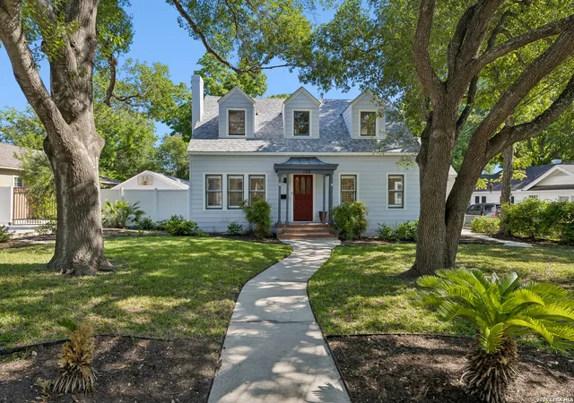 Homes for sale in Alamo Heights, TX | 120 Lamont Ave, Alamo Heights, TX 78209 | MLS# 1962216