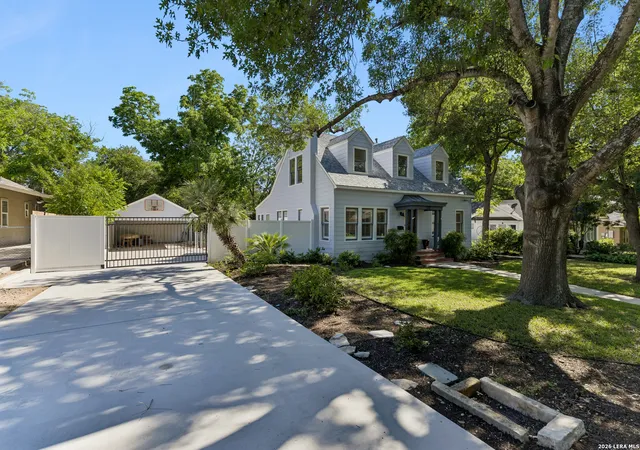 Homes for sale in Alamo Heights, TX | 120 Lamont Ave, Alamo Heights, TX 78209 | MLS# 1962216