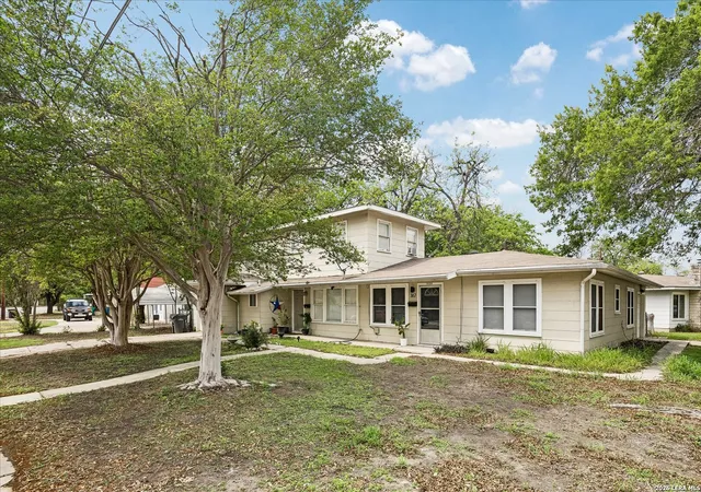 Photo 1 of Multi family home for sale at 369 Babcock Rd, San Antonio, TX 78201 | MLS# 1962226 | Listing updated on 2026-07-09