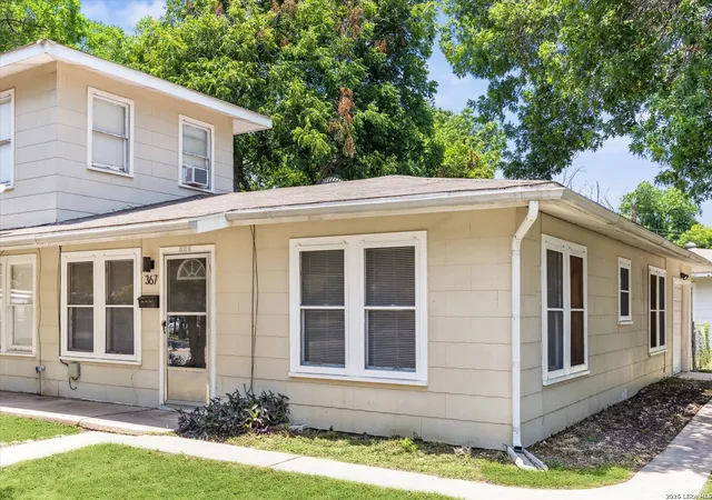 Photo 2 of Multi family home for sale at 369 Babcock Rd, San Antonio, TX 78201 | MLS# 1962226 | Listing updated on 2026-07-09