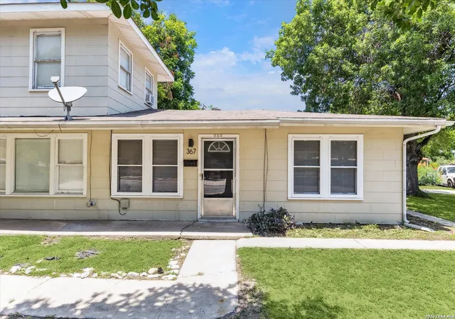 Photo 3 of Multi family home for sale at 369 Babcock Rd, San Antonio, TX 78201 | MLS# 1962226 | Listing updated on 2026-07-09
