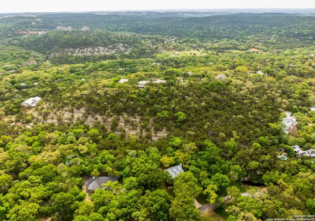 2nd image of 19019 Lookout Mountain Trail, Helotes, TX 78023 | MLS# 1962315