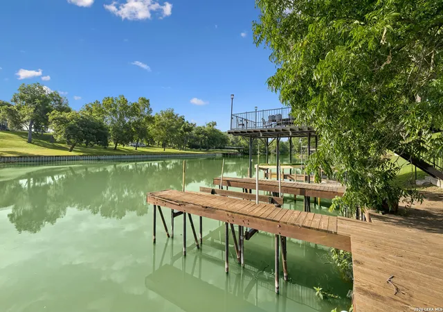 3rd image of 360 Shangrila Ln, New Braunfels, TX 78130 | MLS# 1962343