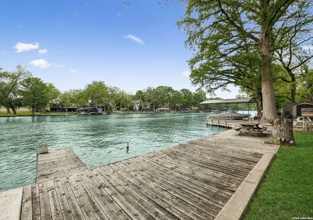 Photo 3 of Single family home for sale at 723 E Zipp Rd, New Braunfels, TX 78130 | MLS# 1962364 | Listing updated on 2026-09-07