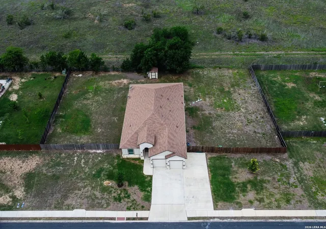 Photo 2 of Single family home for sale at 615 Abbott Rdg, Saint Hedwig, TX 78152 | MLS# 1962381 | Listing updated on 2026-09-04
