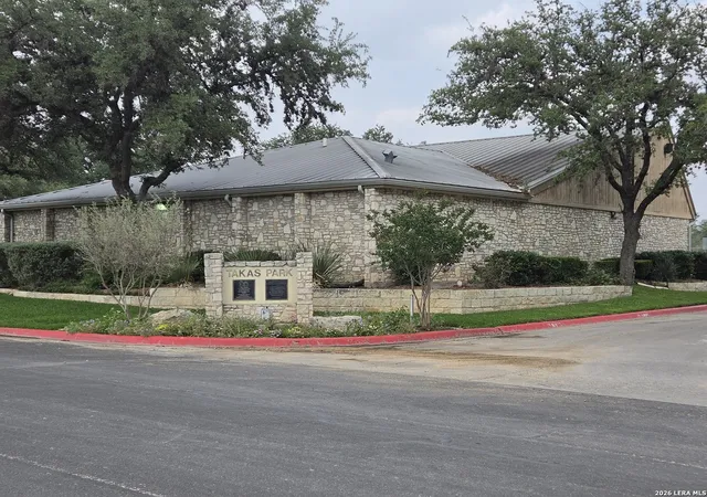 36th image of 517 Balfour Dr, Windcrest, TX 78239 | MLS# 1962382