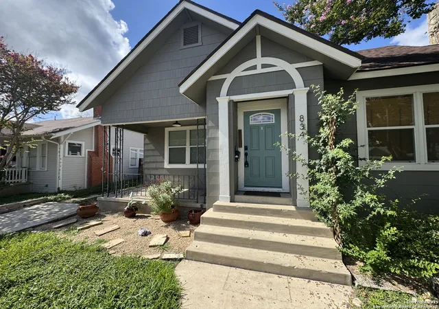 3rd image of 834 Bailey Ave, San Antonio, TX 78210 | MLS# 1962482