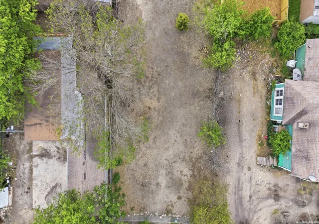 Photo 3 of Land for sale at 110 Sample St, San Antonio, TX 78210 | MLS# 1962549 | Listing updated on 2026-05-11