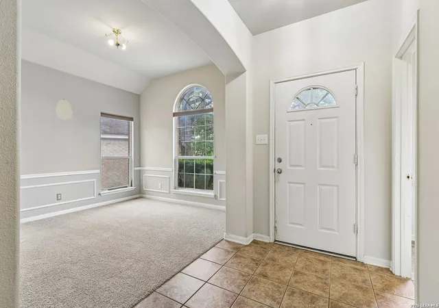 Photo 4 of Sale Pending at 8703 Stoney Brk, Universal City, TX 78148 | MLS# 1962587 | Listing updated on 2026-08-11