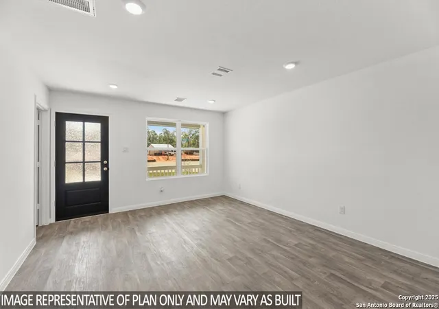 4th image of 2005 Gold Lace Cactus, San Antonio, TX 78223 | MLS# 1962601