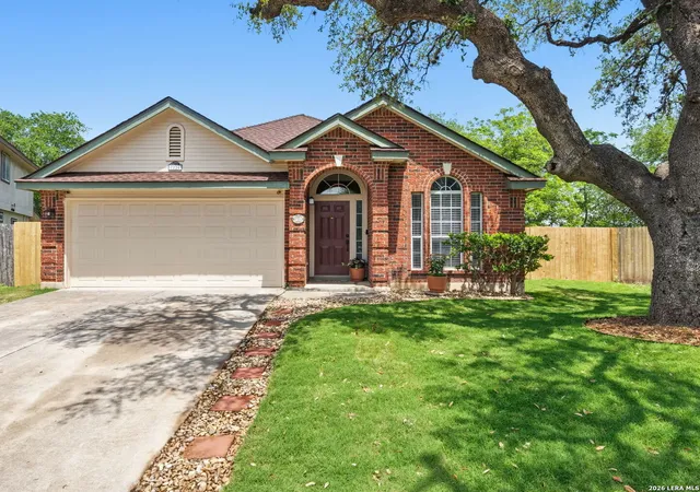 Photo 1 of Sale Pending at 7226 Burns Trl, San Antonio, TX 78250 | MLS# 1962622 | Listing updated on 2026-05-13