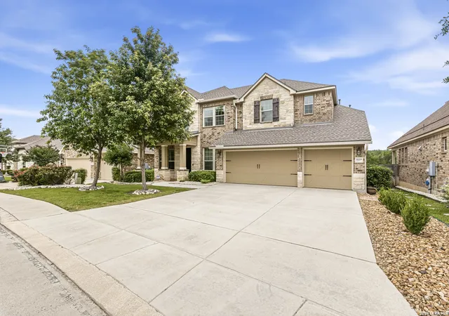 Photo 3 of Sale Pending at 18219 Wild Onion, San Antonio, TX 78258 | MLS# 1962635 | Listing updated on 2026-05-15