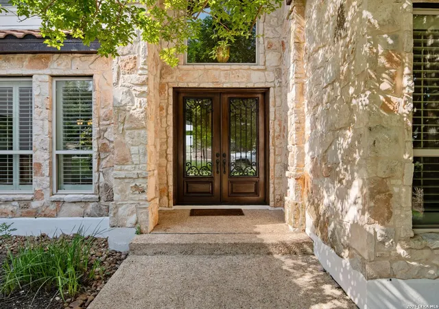 Photo 3 of Sale Pending at 631 Sentry Hl, San Antonio, TX 78260 | MLS# 1962637 | Listing updated on 2026-08-03