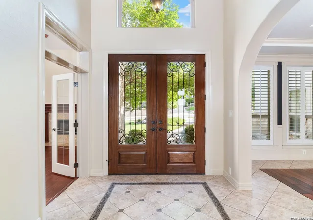 Photo 4 of Sale Pending at 631 Sentry Hl, San Antonio, TX 78260 | MLS# 1962637 | Listing updated on 2026-08-03