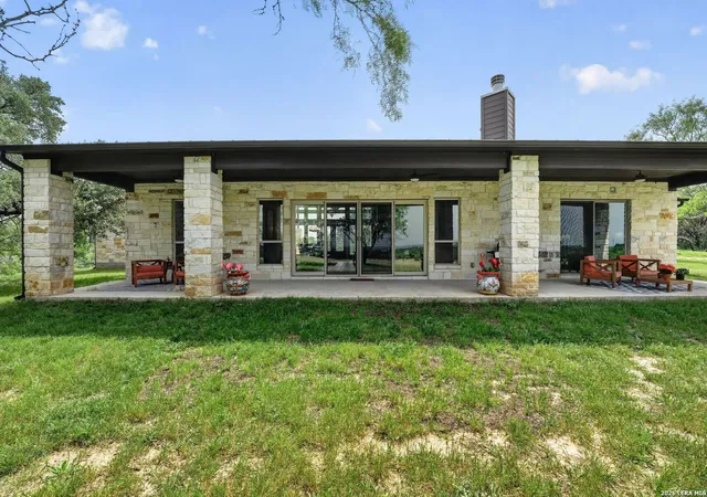 4th image of 113 Jayhawk Ct, Burnet, TX 78611 | MLS# 1962655