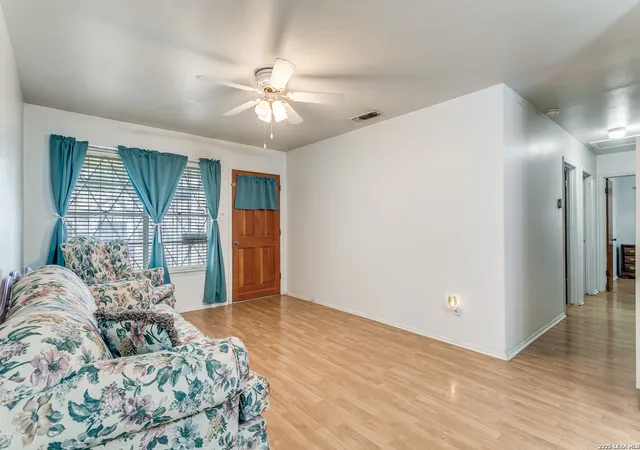 3rd image of 1504 Waverly Ave, San Antonio, TX 78201 | MLS# 1962758