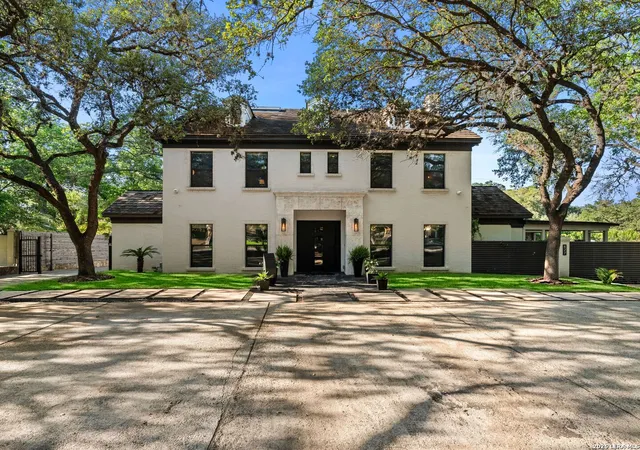 2nd image of 627 E Olmos Dr, San Antonio, TX 78212 | MLS# 1962781