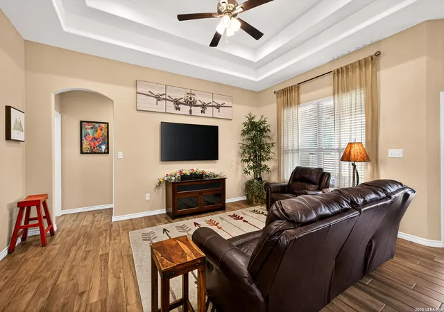 Photo 4 of Single family home for sale at 1705 Crooked Creek Dr, Pleasanton, TX 78064 | MLS# 1962847 | Listing updated on 2026-09-08