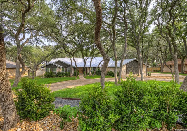 3rd image of 8738 Garden Ridge Dr, San Antonio, TX 78266 | MLS# 1962849