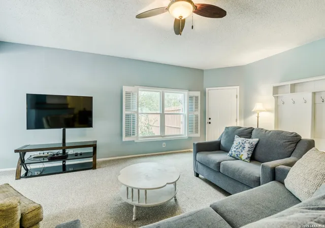 Photo 4 of Sale Pending at 8201 Rimline Dr, San Antonio, TX 78251 | MLS# 1962891 | Listing updated on 2026-05-13