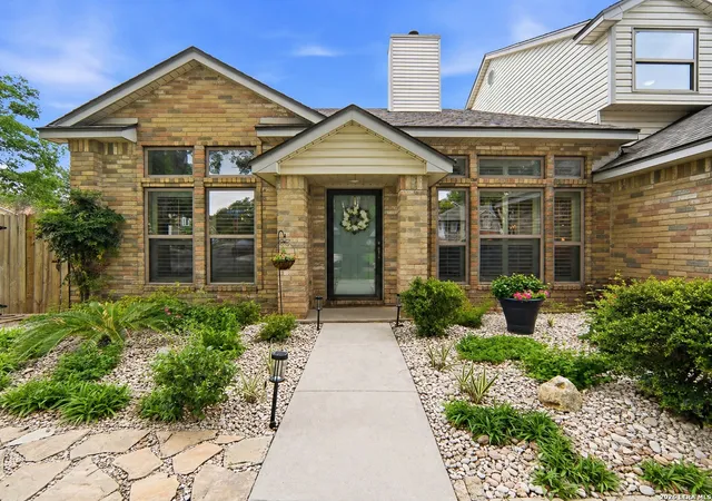 Photo 4 of Sale Pending at 5958 Spring Buck, San Antonio, TX 78247 | MLS# 1962902 | Listing updated on 2026-05-13